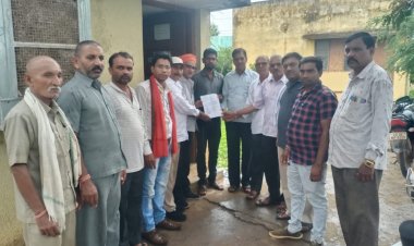 भाजपा खोरपा मंडल  द्वारा  जे .ई. विद्युत केंद्र खोरपा को राज्यपाल के नाम ज्ञापन सौंपा ।