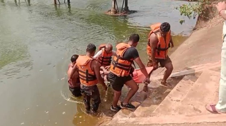 तैरना सिखाना पड़ा भारी : तांदुला नहर में बहे बाप-बेटी, पिता का शव बरामद, बेटी की तलाश जारी